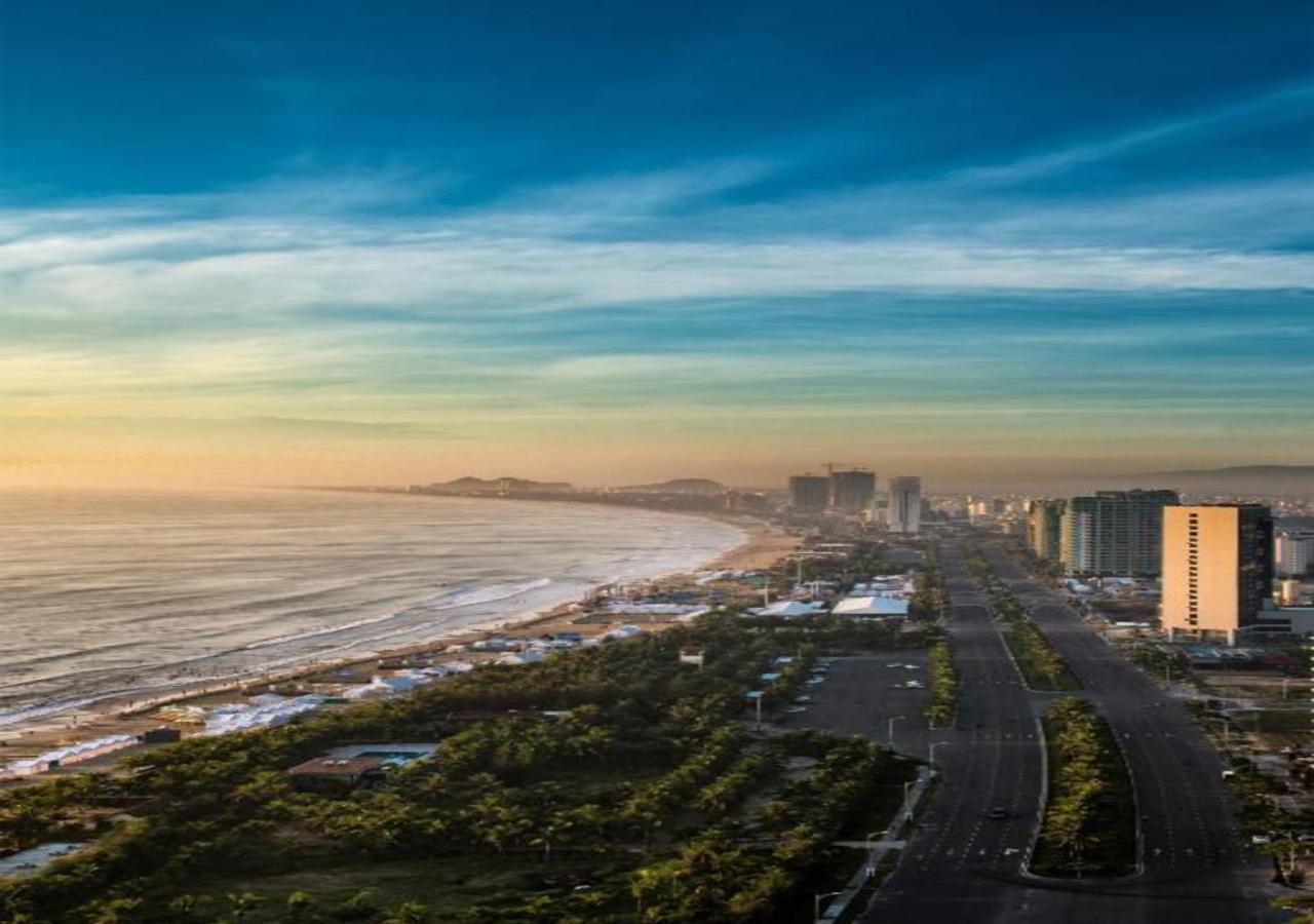 Sunrise Luxury Apartment With Ocean View Da Nang Esterno foto