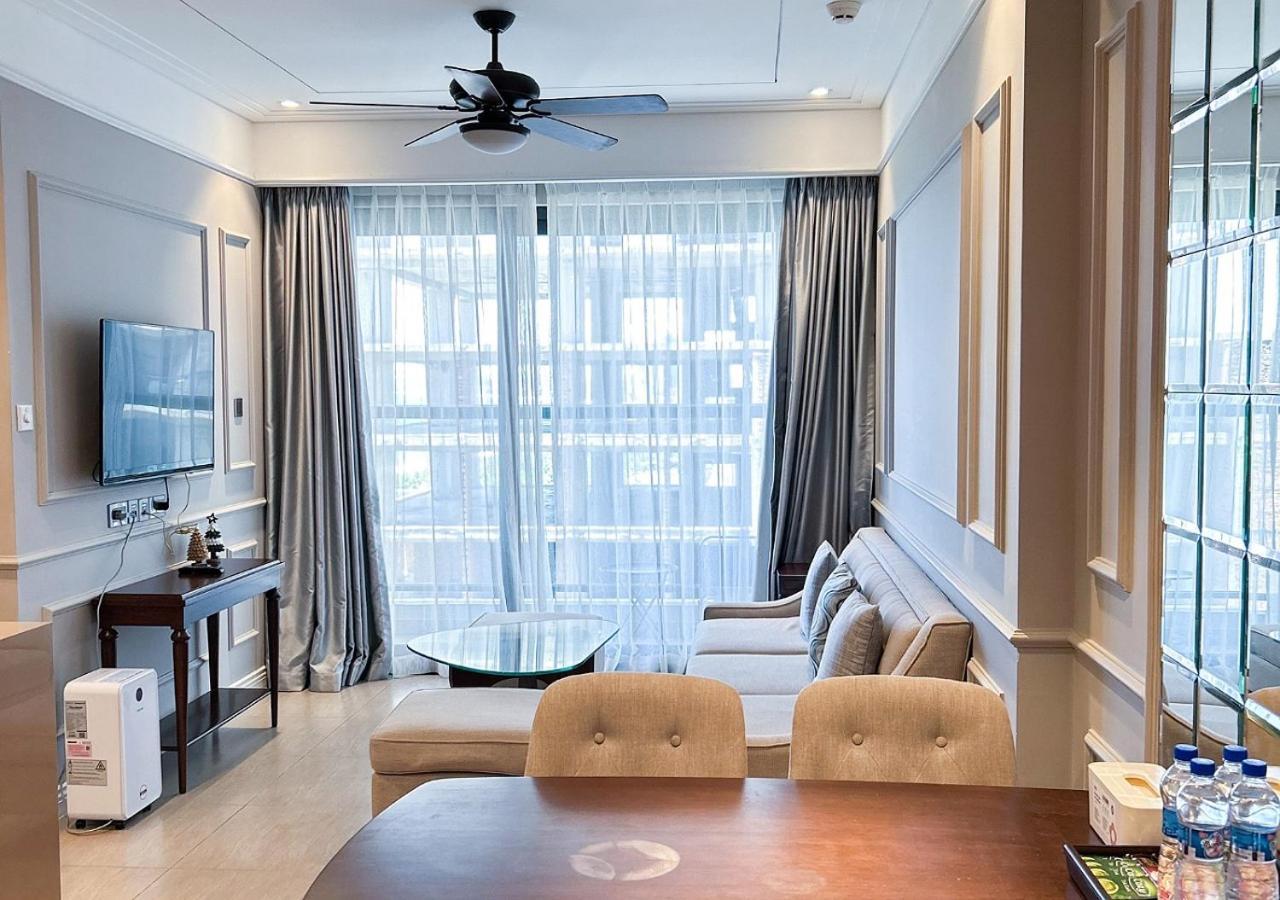 Sunrise Luxury Apartment With Ocean View Da Nang Esterno foto