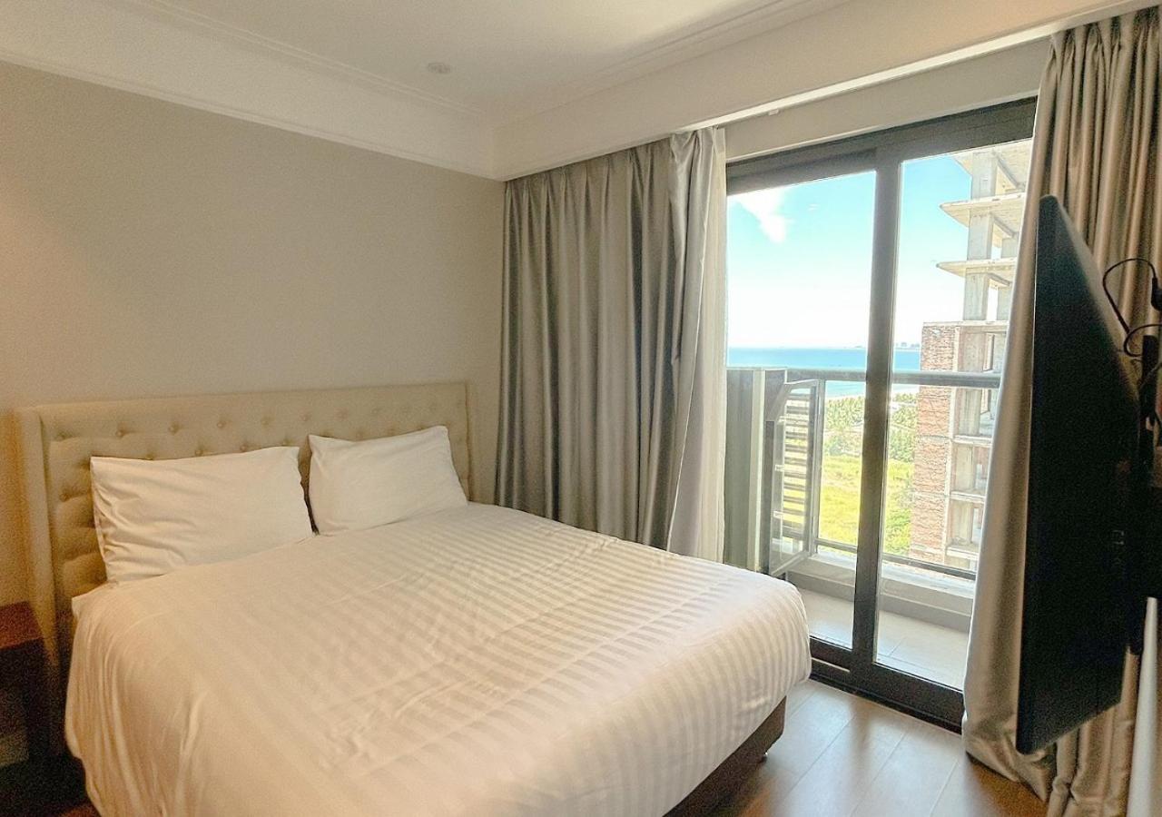 Sunrise Luxury Apartment With Ocean View Da Nang Esterno foto